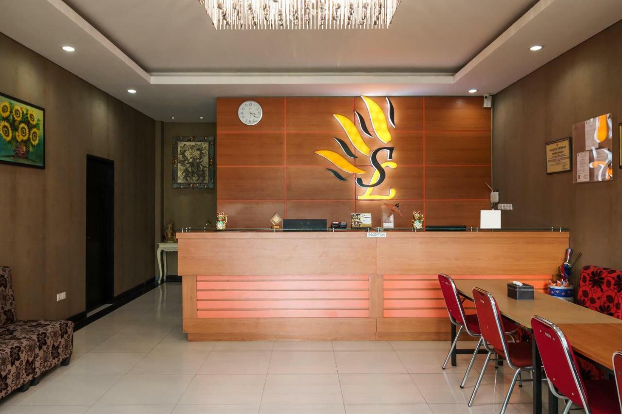 Reddoorz Plus Near Sangkareang Park Матарам Экстерьер фото